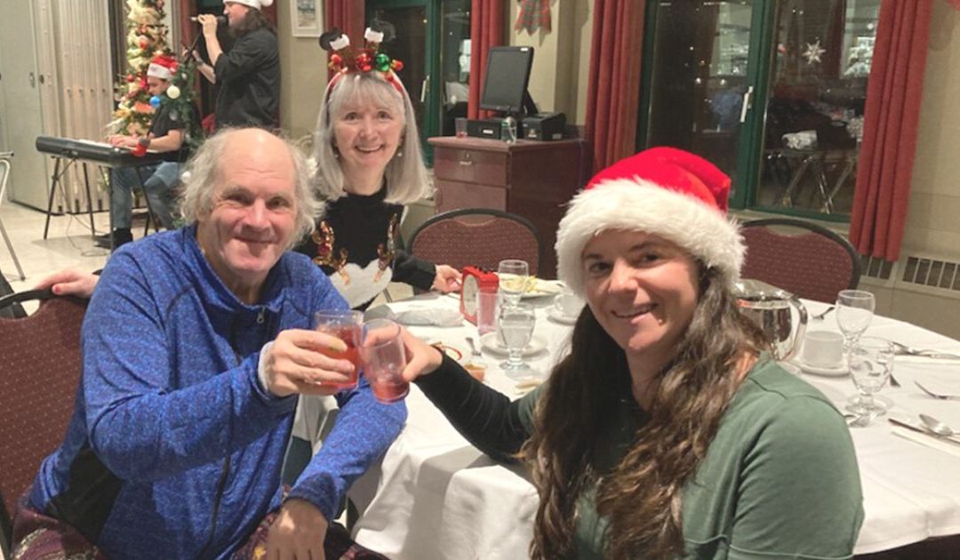 Un repas des fêtes pour les personnes itinérantes