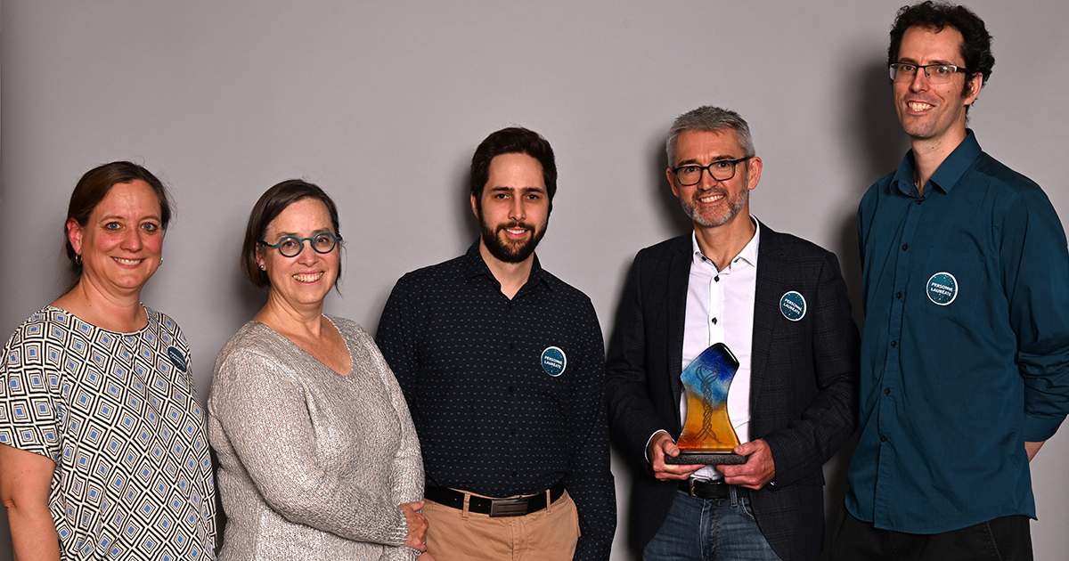 Dans la catégorie Optimisation des trajectoires de soins et de services, le prix a été décerné à l’équipe du logiciel Onco-Expert. Dans la catégorie Optimisation des trajectoires de soins et de services, le prix a été décerné à l’équipe du logiciel Onco-Expert.