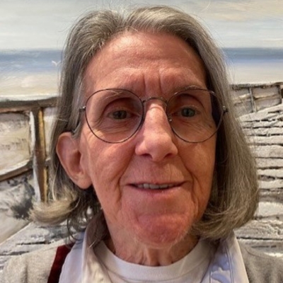 Francine Ferland-MDAA Une fille aux cheveux bruns.